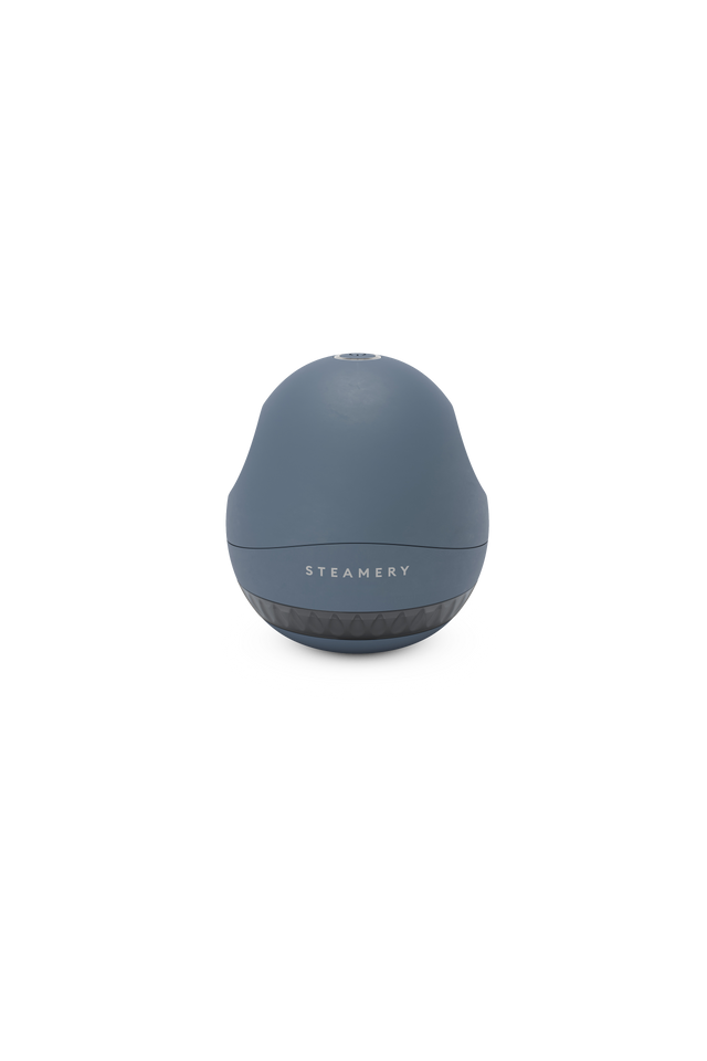Blue fabric shaver